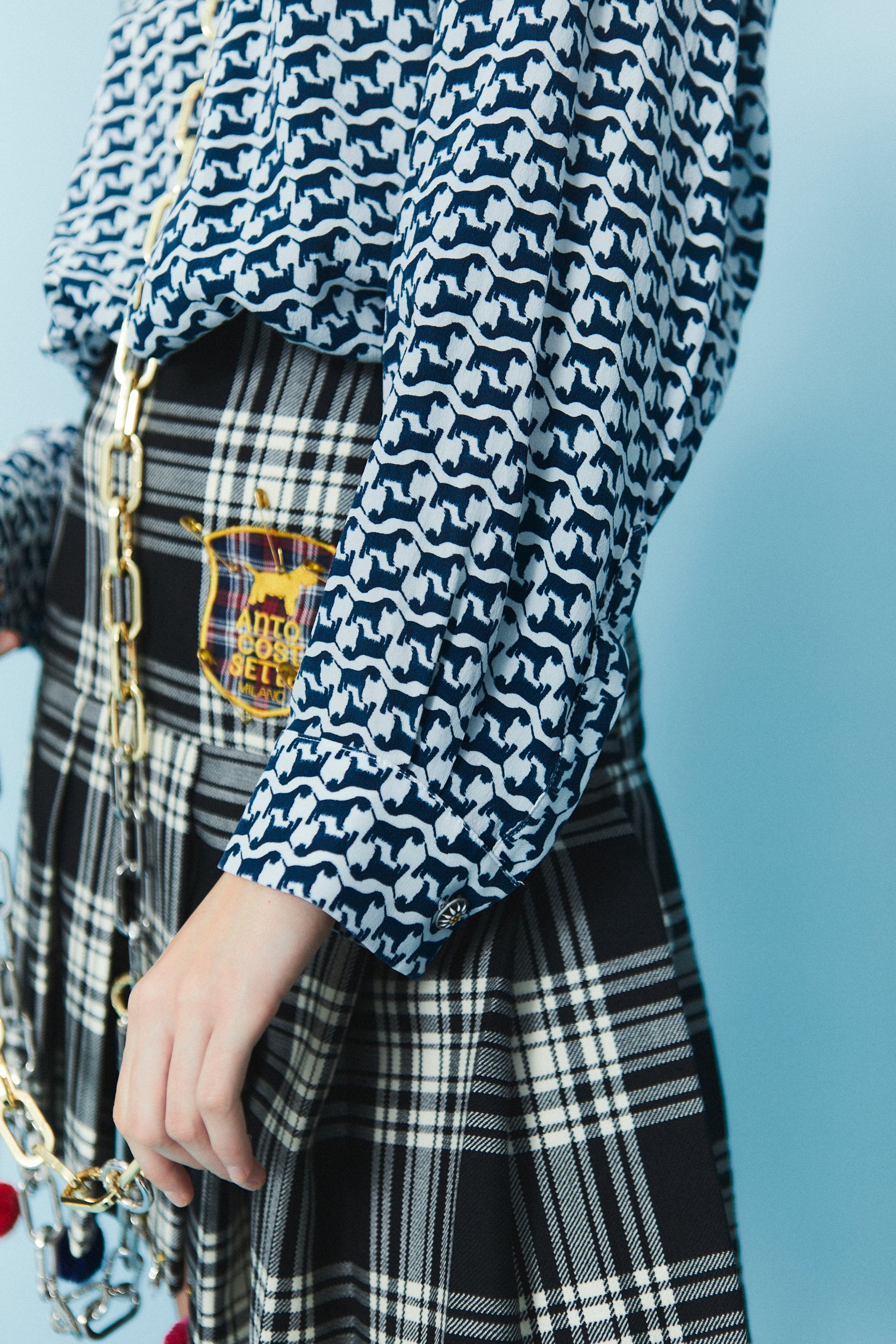 SCHWARZY LOGO SHIRT - SHIRT